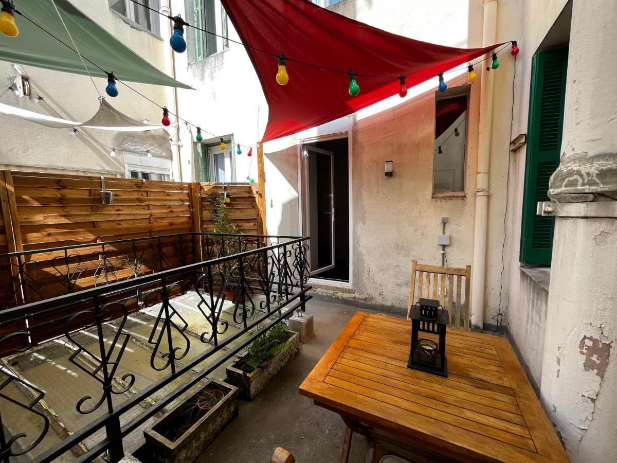 Escapade A Lourdes Dans Beau T2 Avec Terrasse - Proche Gare Et Centre Ville Buitenkant foto